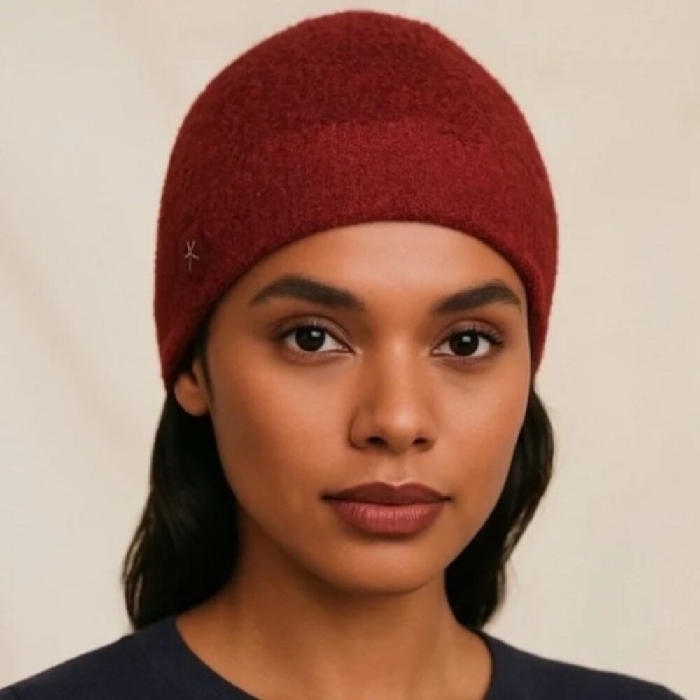 Barefoot Dreams Cozychic Lite Womens Confetti Beanie in Crimson Rosewood 1197‎
